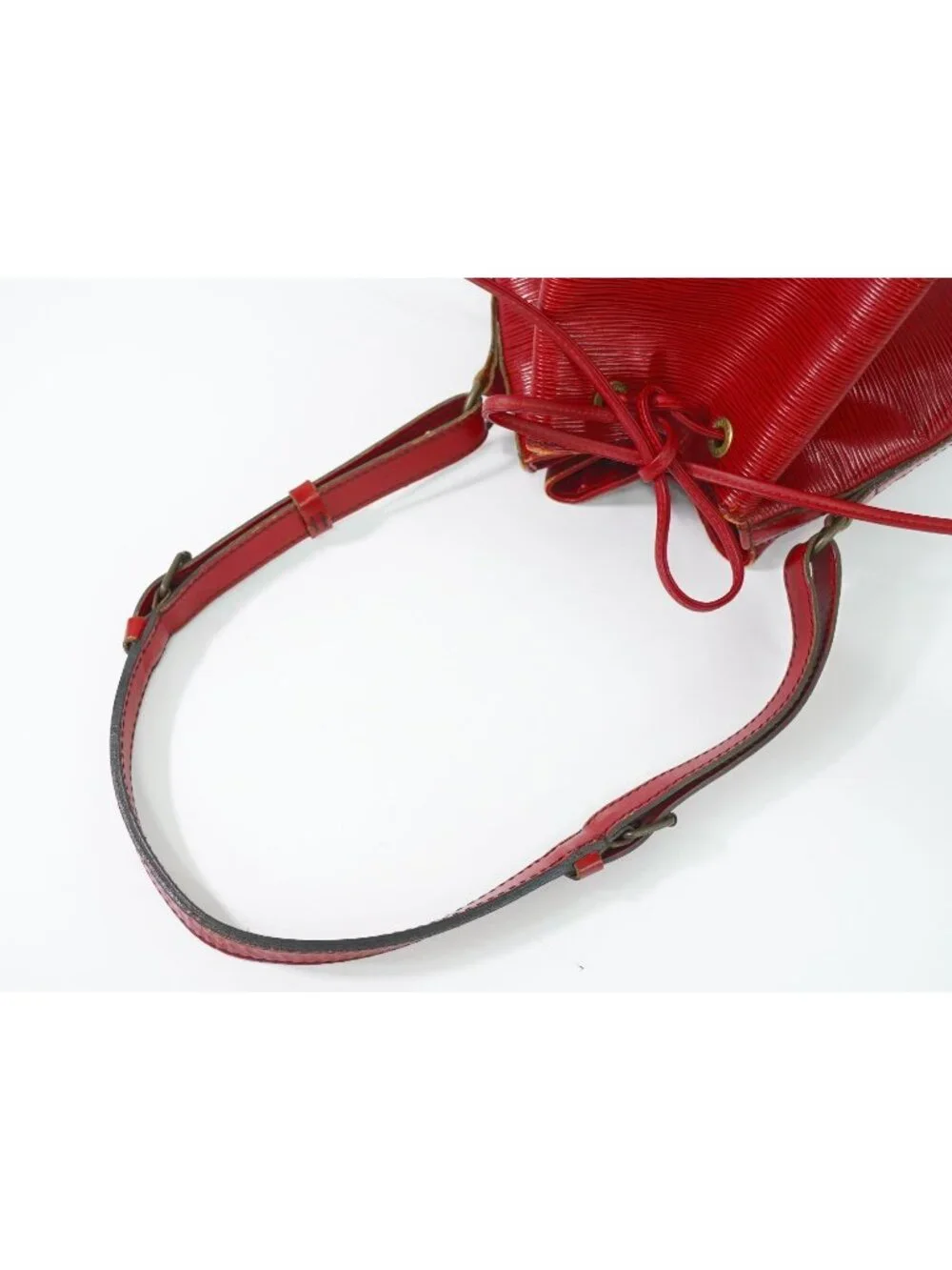 Louis Vuitton LV Petit Noe Epi Leather Shoulder Bag